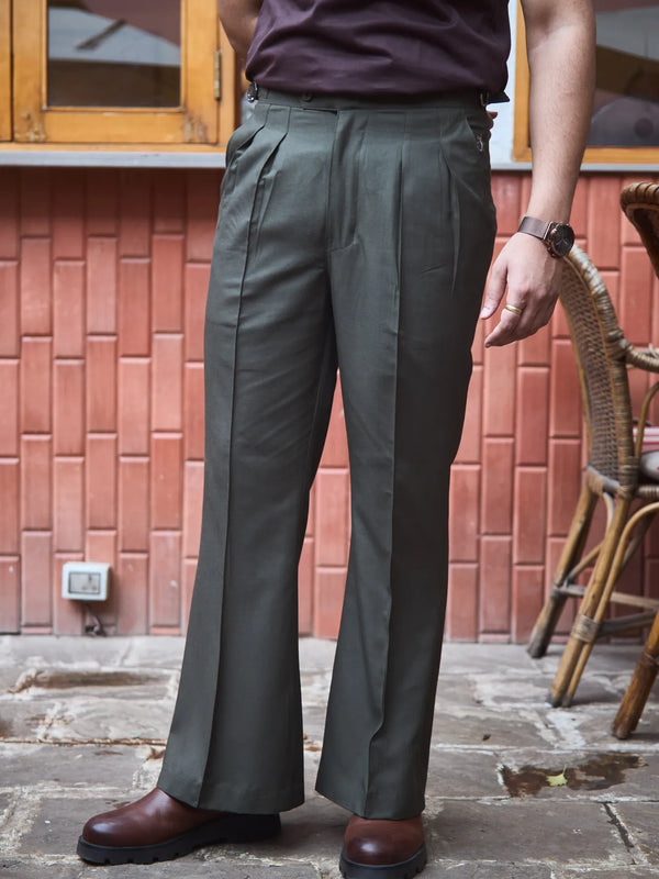 Men Pleated Bootcut Trousers