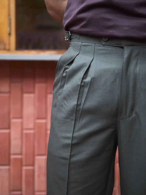 Men Pleated Bootcut Trousers