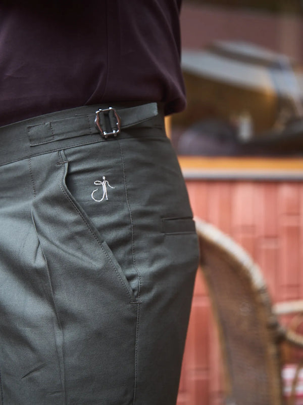 Men Pleated Bootcut Trousers