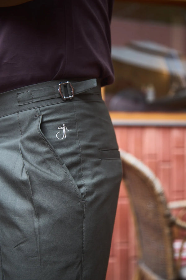 Men Pleated Bootcut Trousers