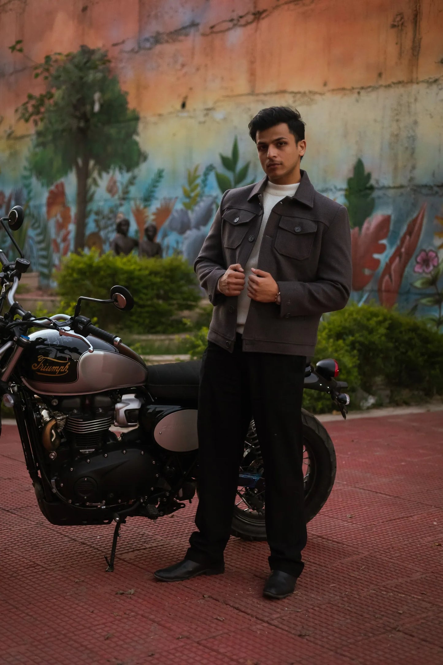 Men Trucker Jacket with Slant Kangaroo Pockets