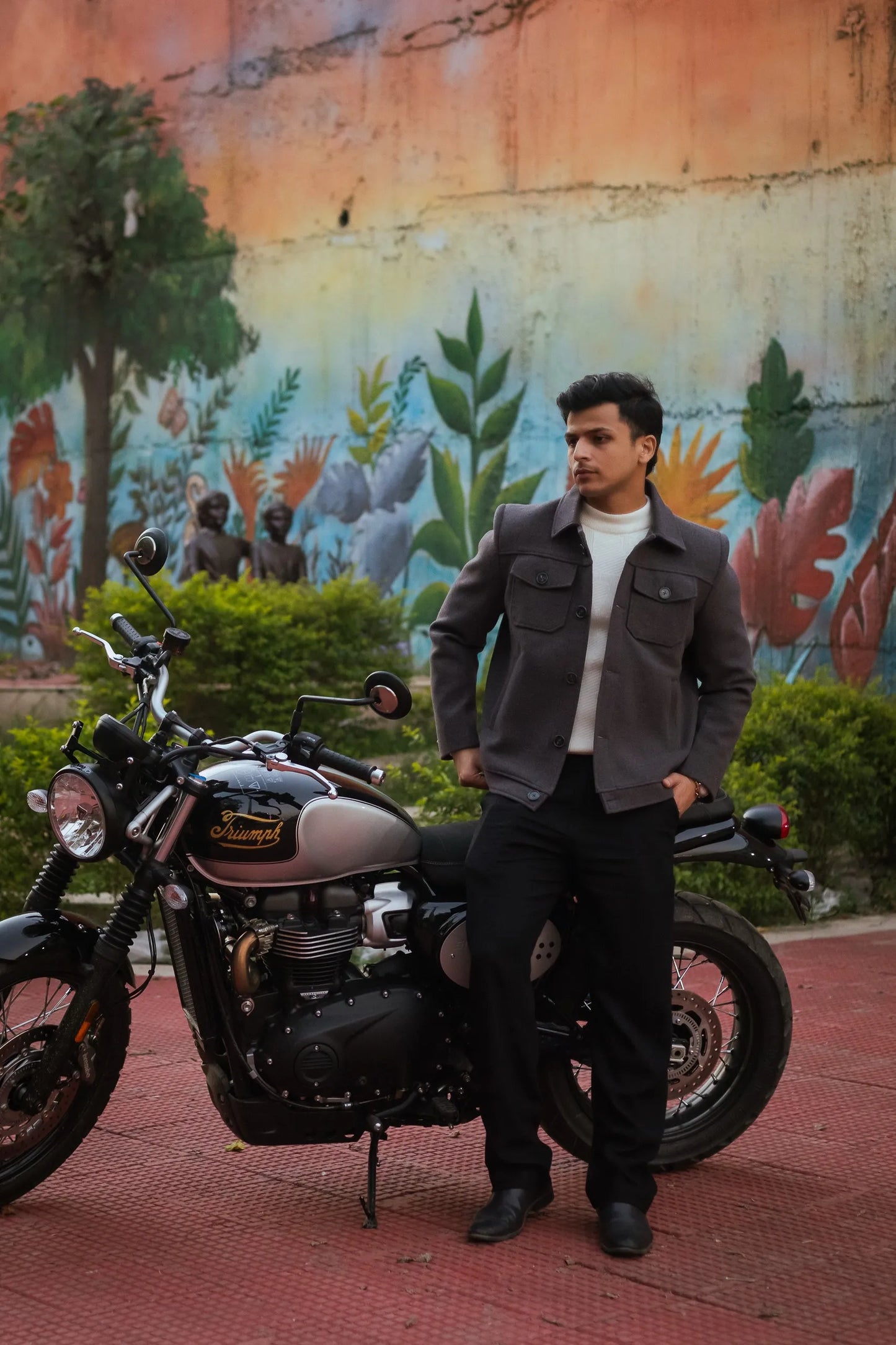 Men Trucker Jacket with Slant Kangaroo Pockets