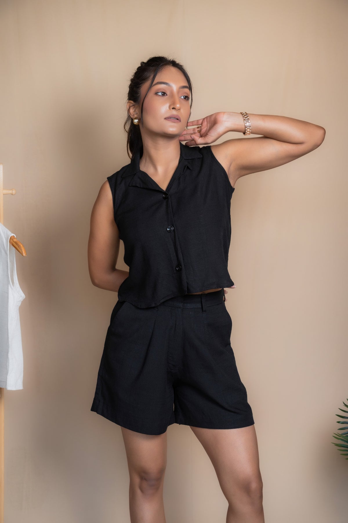Women High-Rise Linen Tailored Shorts