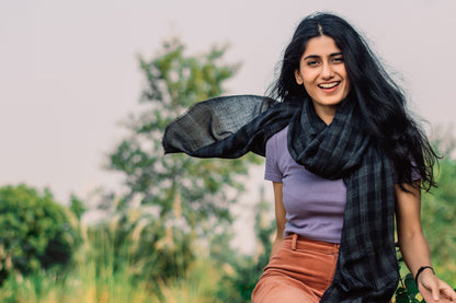 Black Checkered Yarn-Dyed Lambswool Unisex Woollen Scarf