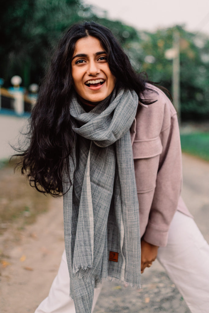 Grey Checkered Yarn-Dyed Lambswool Unisex Woollen Scarf